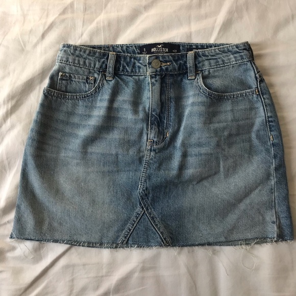 Mini skirt! - Picture 1 of 3